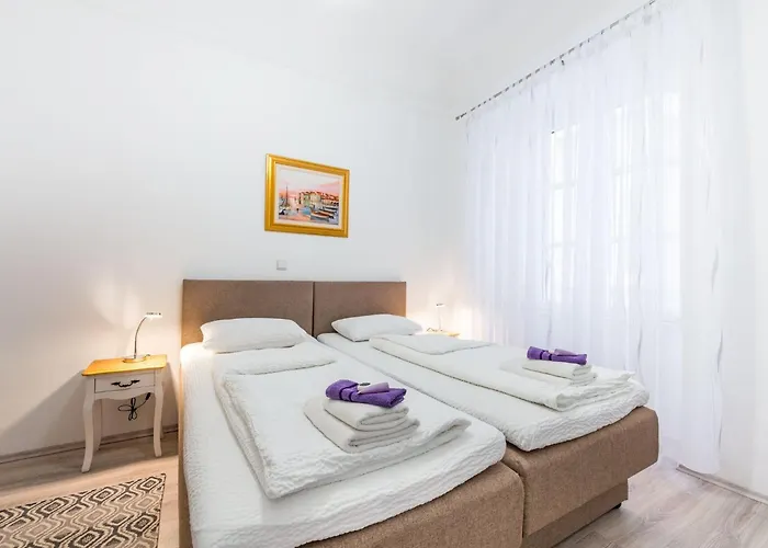 In For 6 People 杜布罗夫尼克